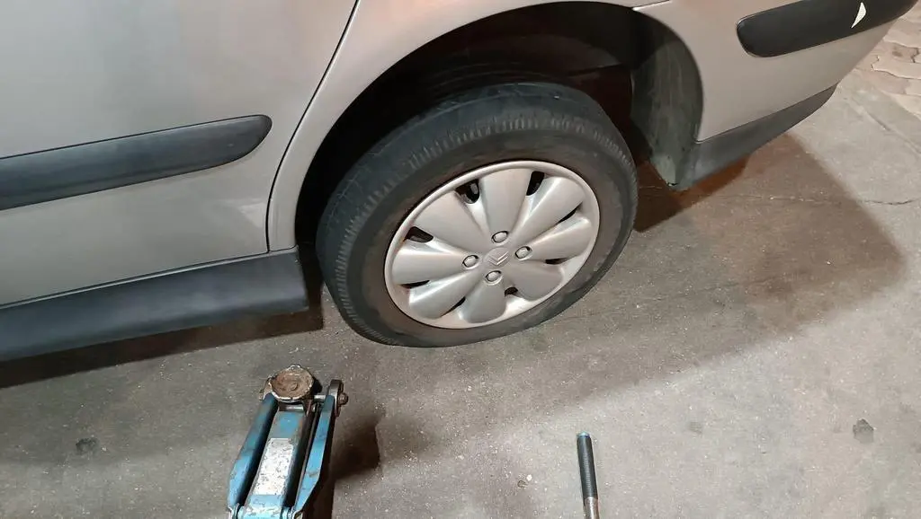 coche pinchado