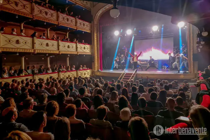 Presentación del espectáculo Michael's Legacy en el teatro Reina Sofía de Benavente