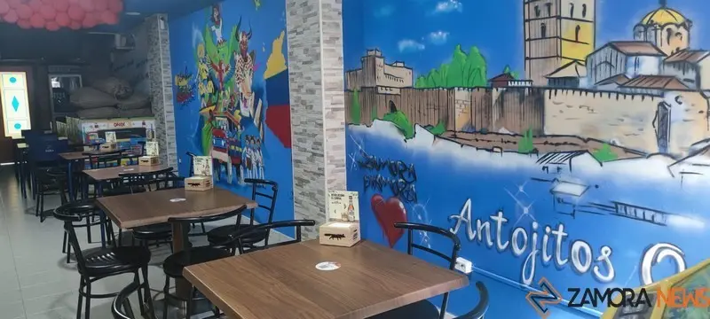 Interior del bar en la Plaza Fernando III
