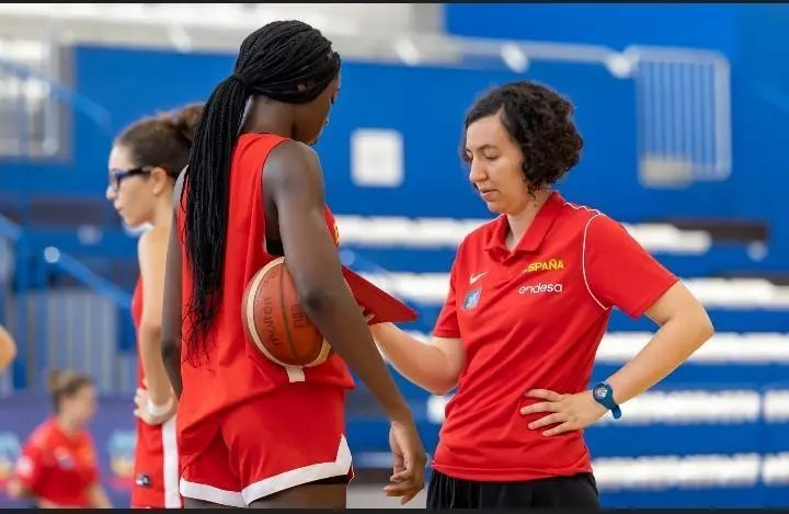 La zamorana Cristina Lázaro durante una de las convocatorias con la Selección Española de Baloncesto