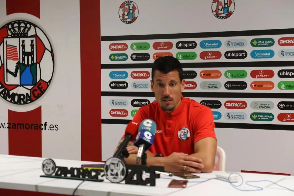Jesús Rueda en rueda de prensa
