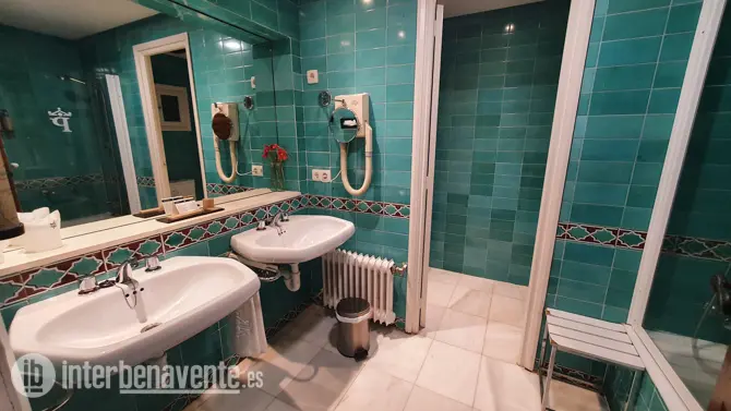 Baños del Parador de Turismo de Benavente. Fotografía: Interbenavente