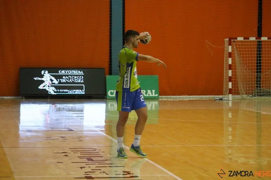 Balonmano Zamora-Novás_15