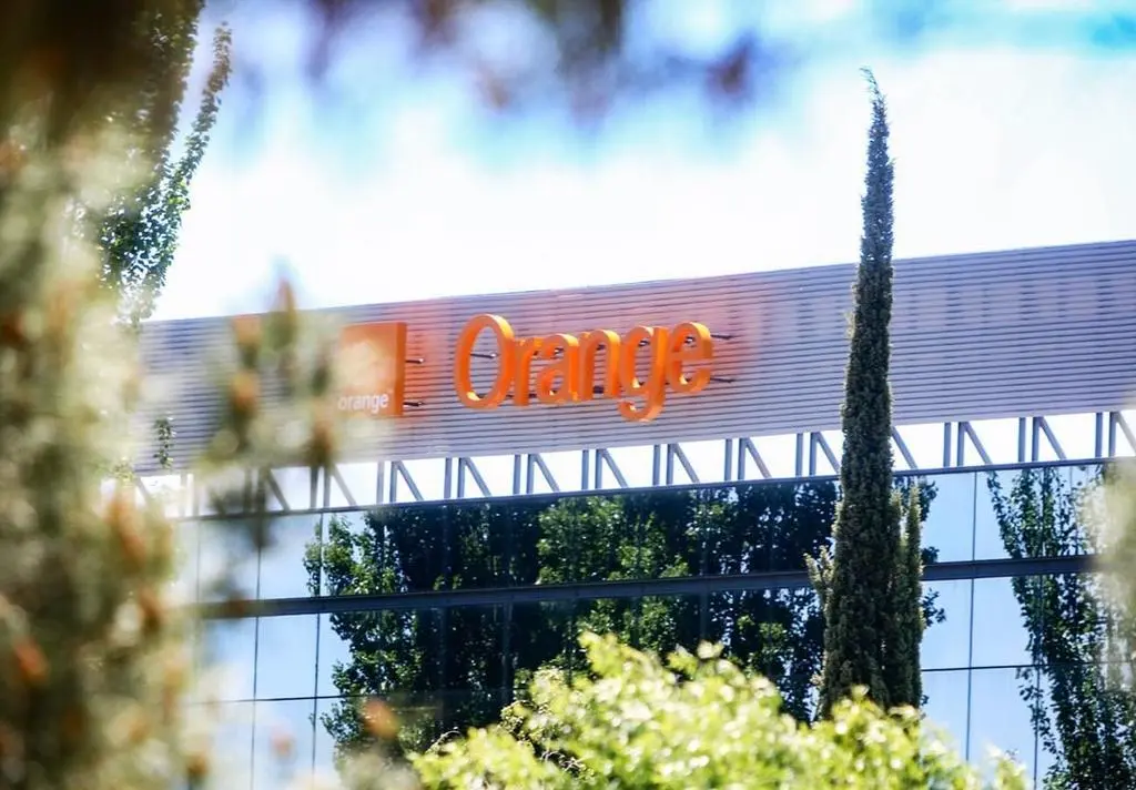 Orange