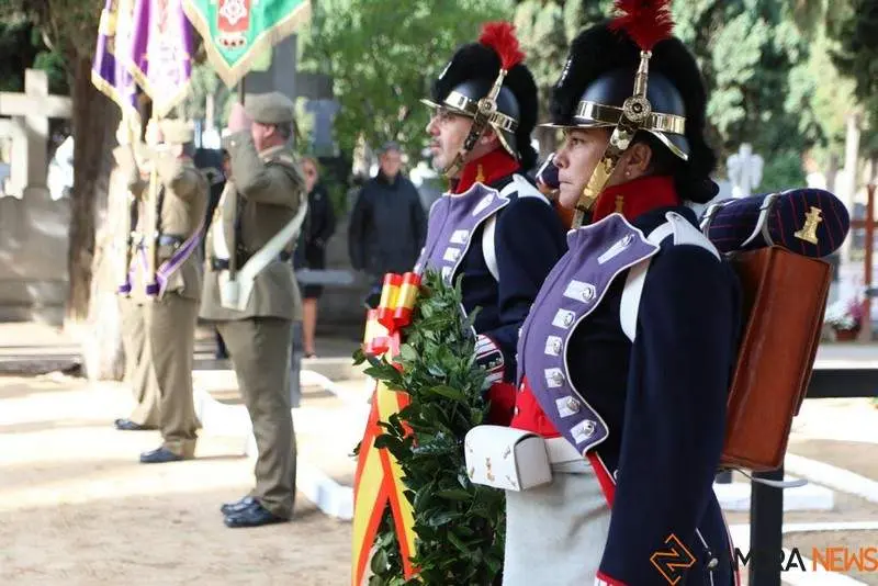 Homenaje militares en el cementerio de Zamora (10)