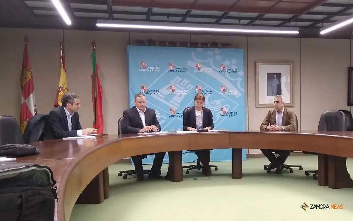 Diputación y Junta presentan el Plan Piloto de Depuración de Aguas Residuales para pueblos de menos de 500 habitantes