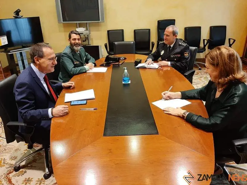 Reunión del subdelegado con las FCSE