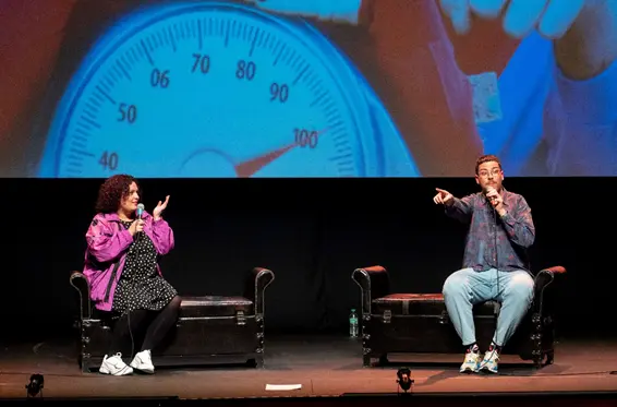Perra de Satán y Esnórquel durante uno de sus shows
