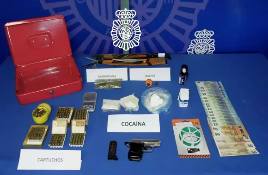 Material intervenido durante la operación. Fotografía: POLICÍA NACIONAL DE SALAMANCA