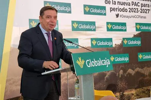 El ministro de Agricultura, Pesca y Alimentación, Luis Planas, en el desayuno informativo de Globalcaja, en el Casino Primitivo de Albacete.