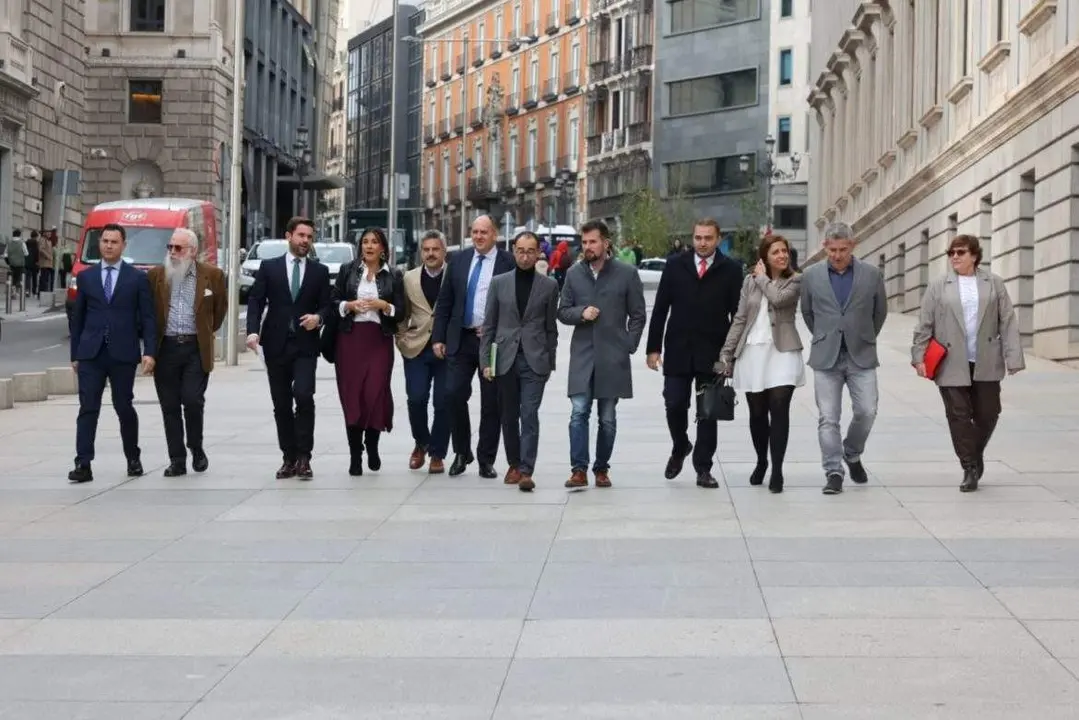 Luis Tudanca durante un encuentro con diputados/as socialistas de Castilla y León y el portavoz Patxi López