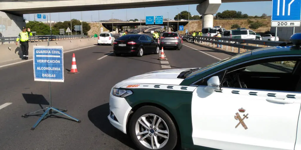 Control de tráfico de la Guardia Civil. Fotografía: DGT