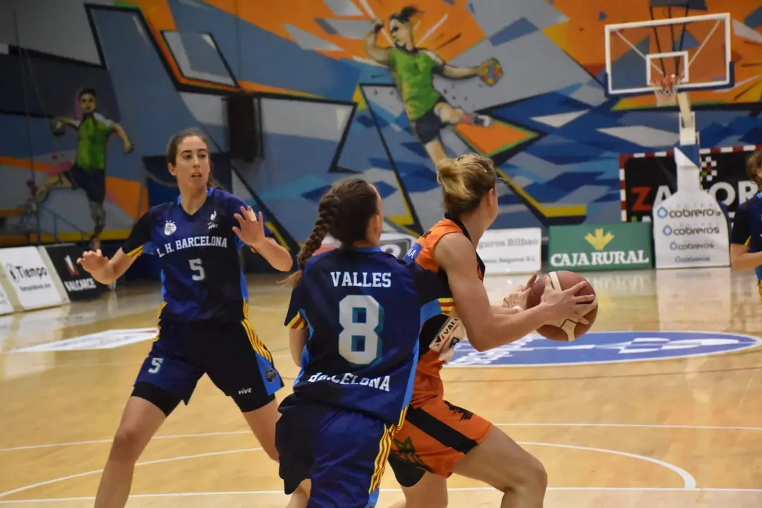 B0A4D1CF-2BBD-42C4-83D4-3C57CCED2392