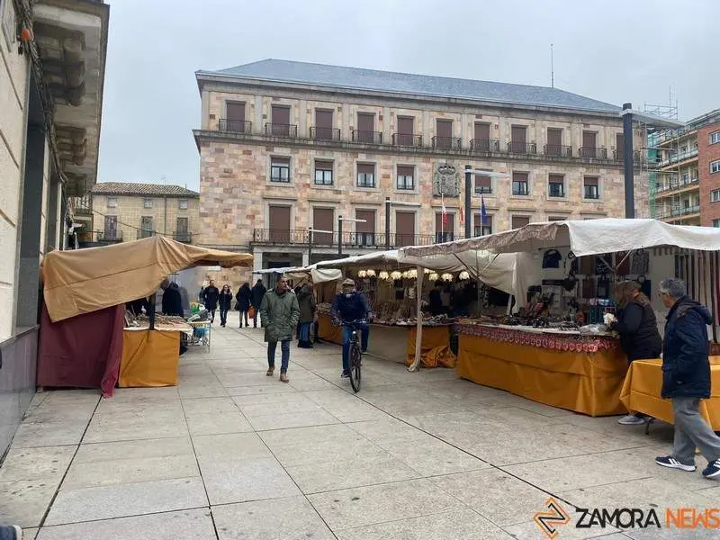 Mercado navideño en Zamora