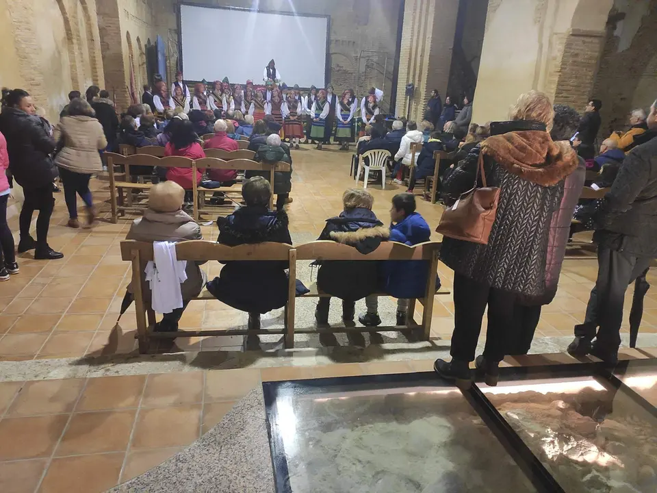 Actuación solidaria en Belver de los Montes. Fotografía: Asociación Unidos Contra el Cáncer. Toro y Provincia de Zamora