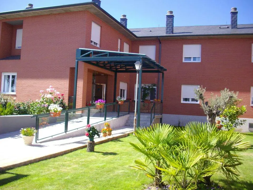 Residencia San Salvador de Rabanales
