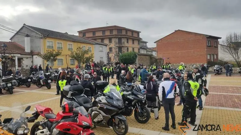 Moteros en Ferreras