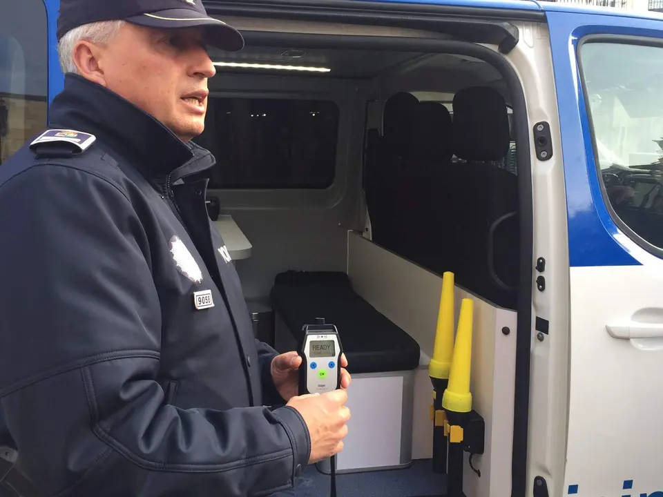 furgón policial