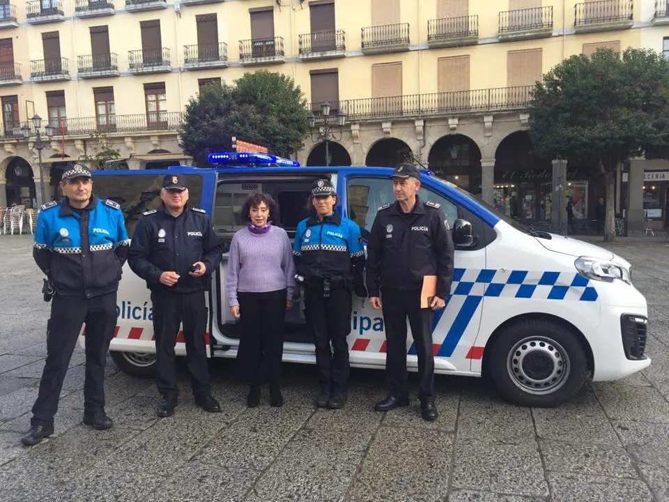 nuevo furgón atestados