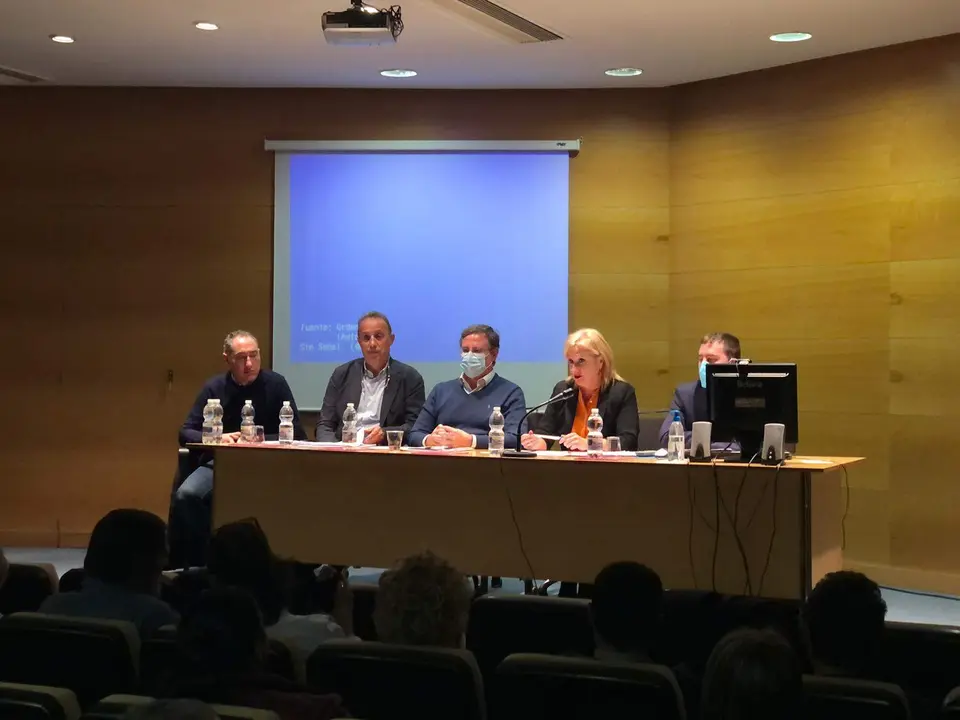 rueda de prensa delegada territorial y colegio farmacéuticos