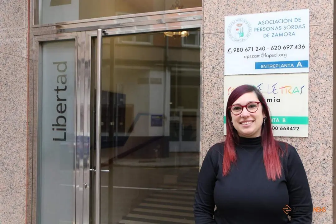 Sara, trabajadora de la Asociación de Personas Sordas de Zamora_2