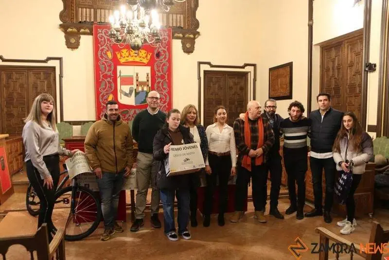 Entrega de premios y regalos del Programa Conduce-té