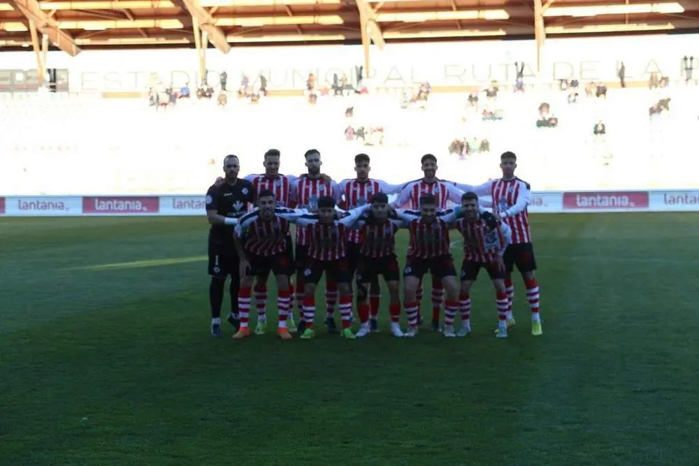 Once inicial del Zamora CF ante el Laredo
