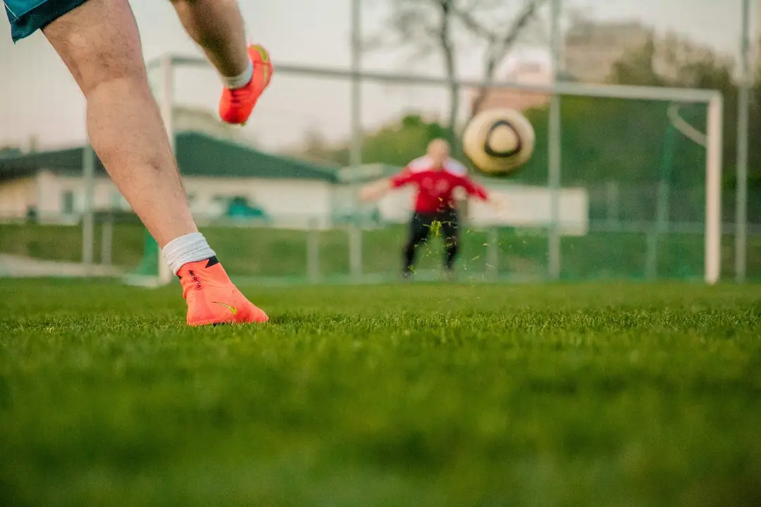 football-gd0f76192c_1920