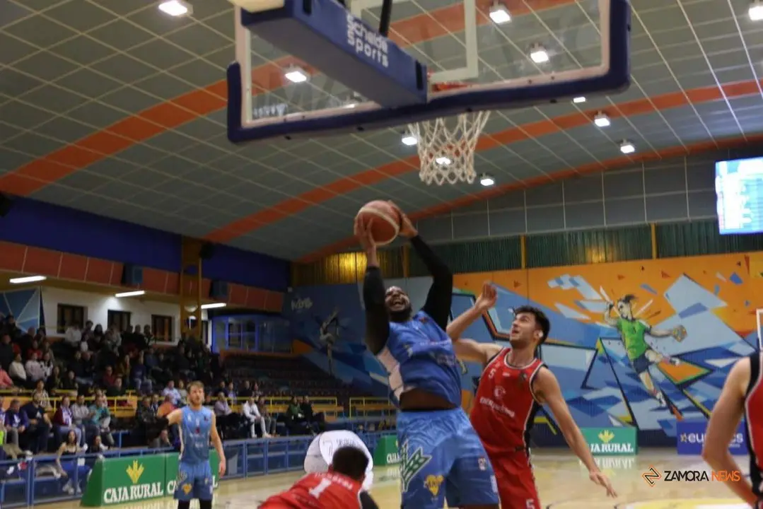Jornada 18 -Liga LEB Plata entre el Zamora Enamora y el Enerparking Basket Navarra _5