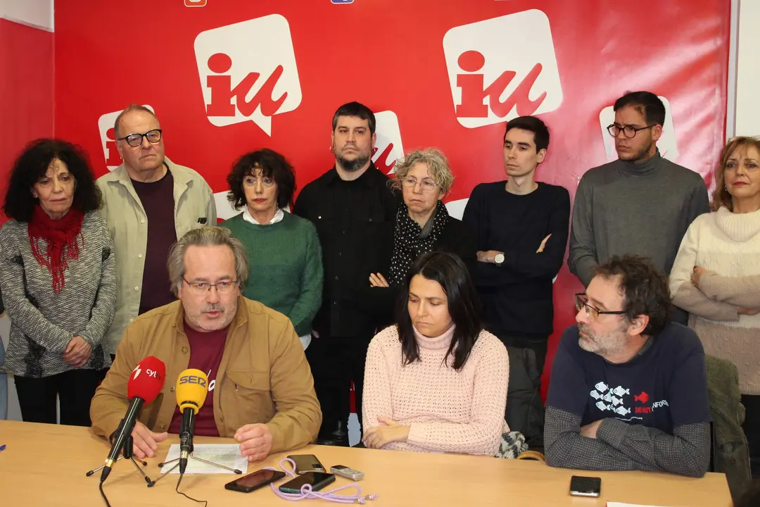 Francisco Guarido y el quipo de IU Zamora