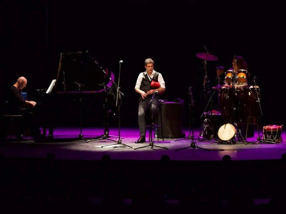 El artista asturiano en el teatro Latorre