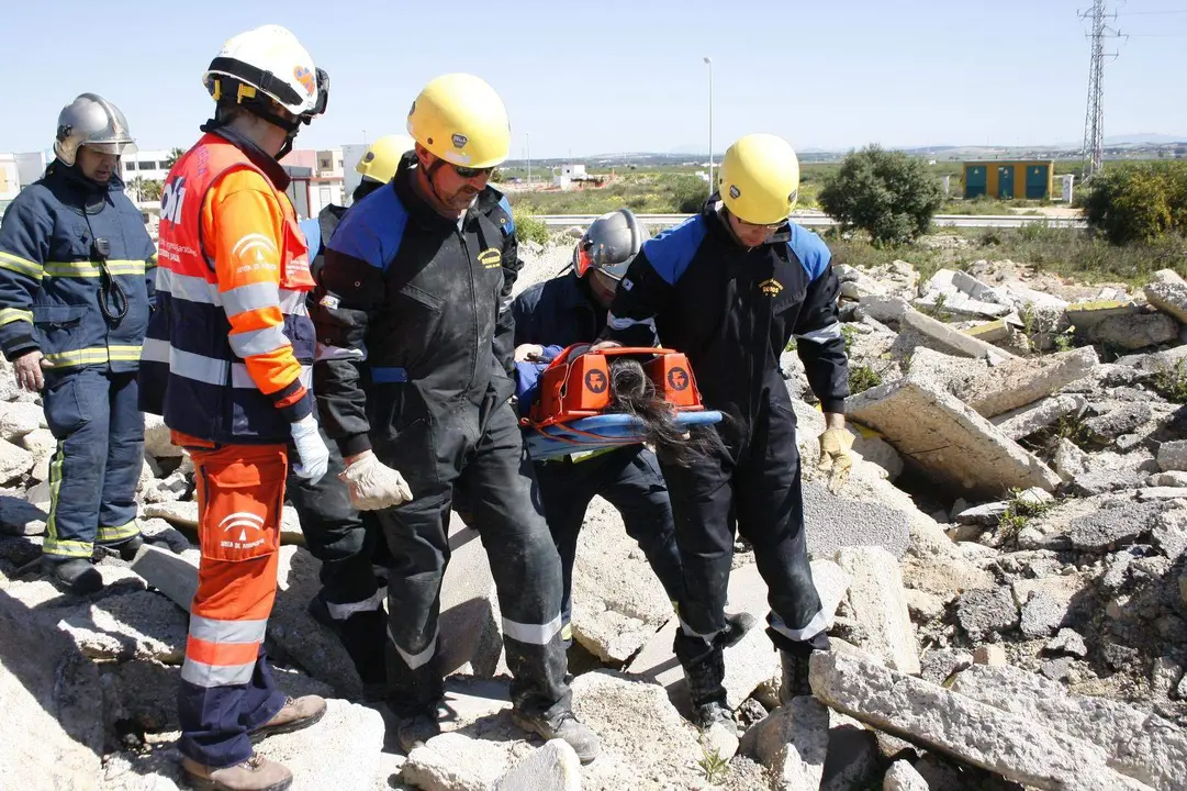 Primeras actividades de rescate en Turquía de los equipos españoles. Fotografía: Consorcio de Bomberos de la Provincia de Cádiz @BomberosCbpc