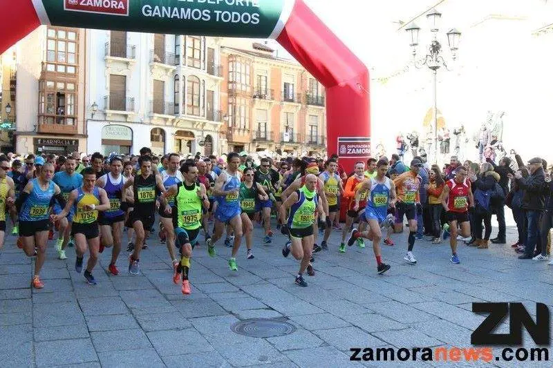 Salida de la edición 35 de la media maratón Ciudad de Zamora