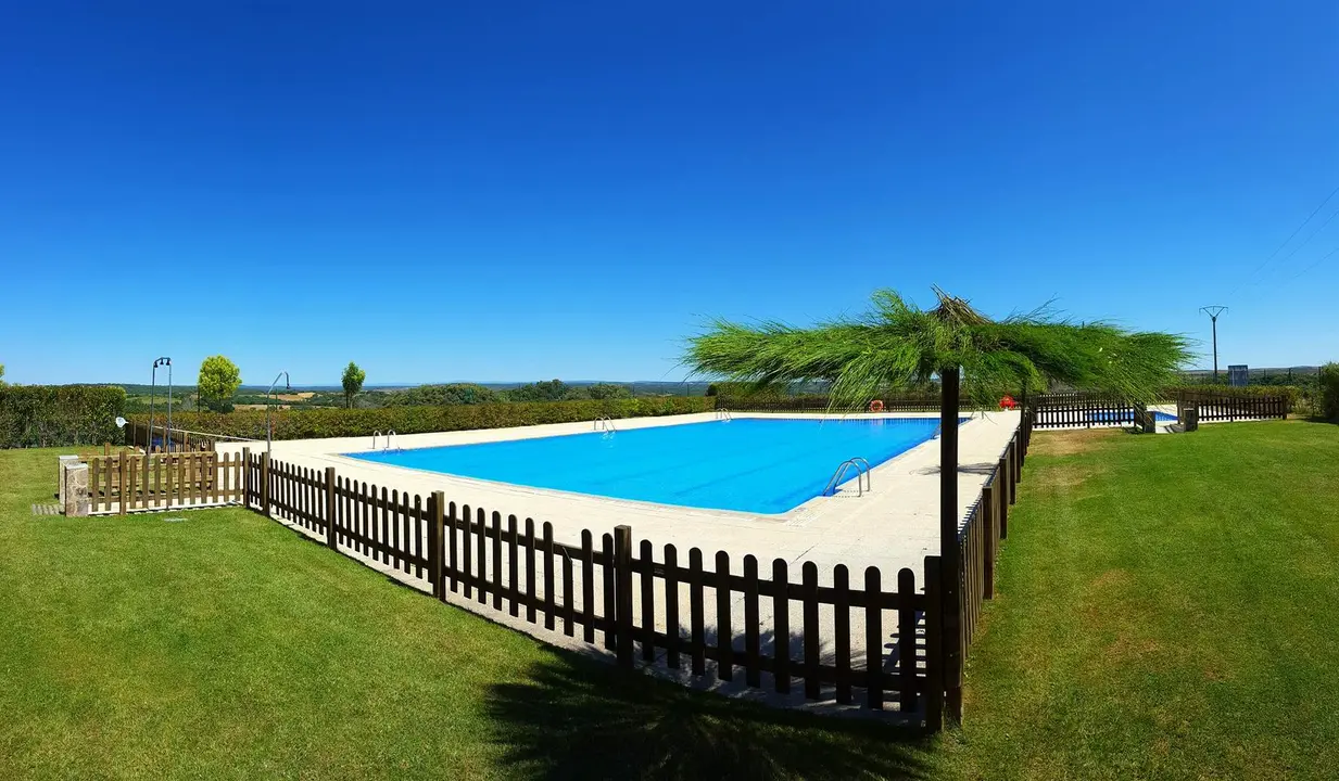 Piscina de Villadepera