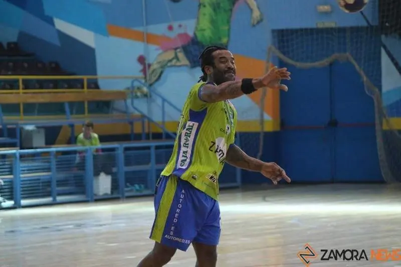Balonmano Zamora - BM Ikasa (13)
