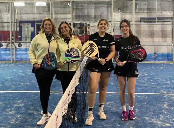 Ana Frades y Laura Gutiérrez del Elias Mora
