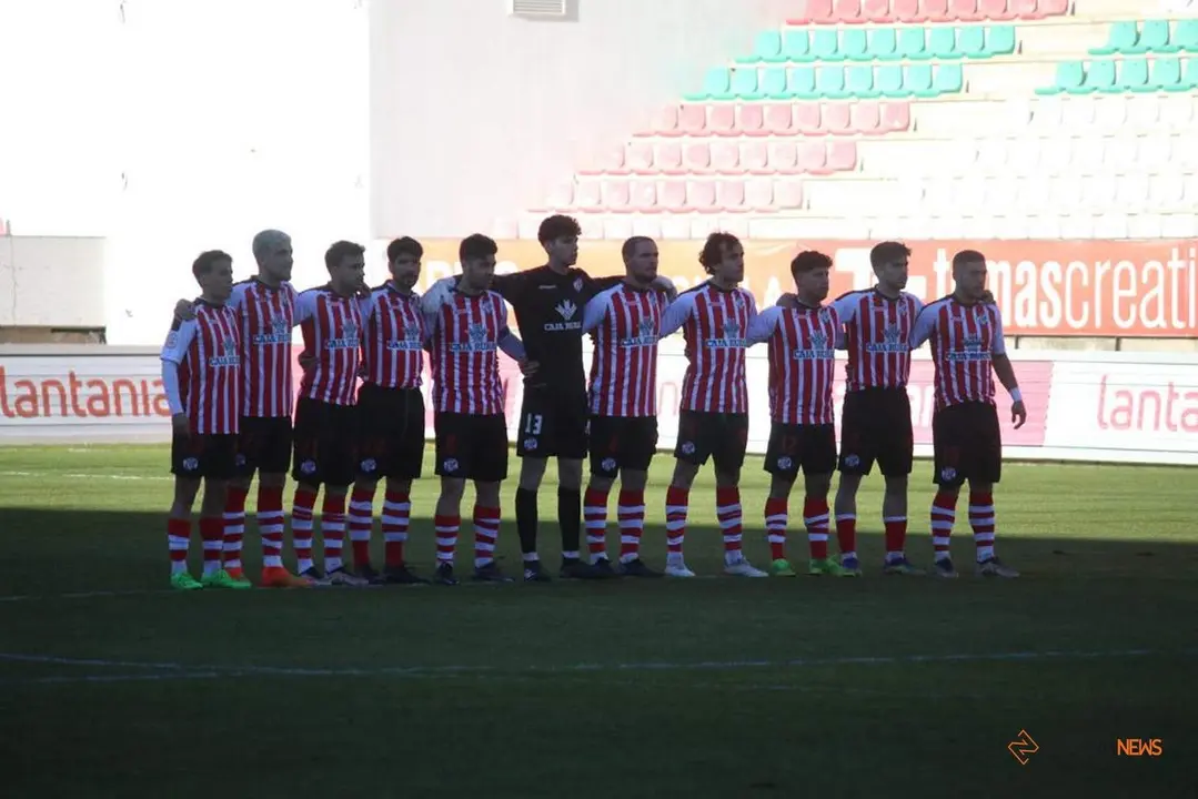 Once inicial del Zamora CF en el minuto de silencio previo ante el Burgos