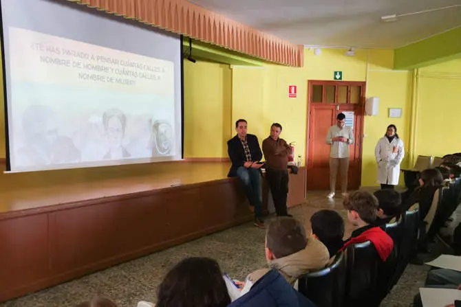 Proyecto igualdad en el callejero del Colegio Virgen de la Vega de Benavente