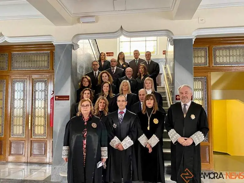 Medallas y reconocimiento a los procuradores de Zamora