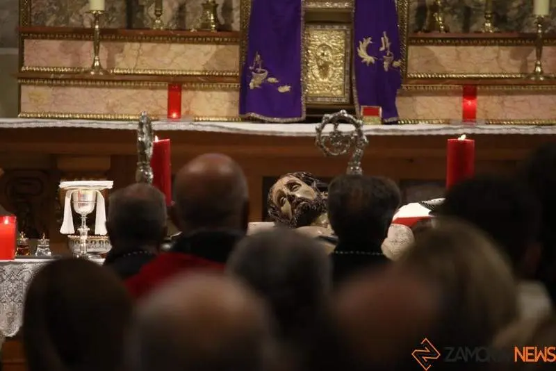 El Yacente celebra su segundo Vía Crucis (11)