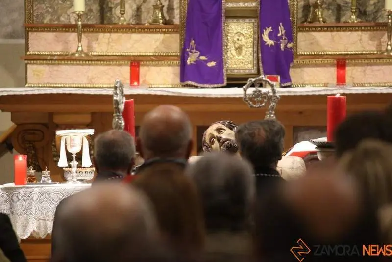 El Yacente celebra su segundo Vía Crucis (12)