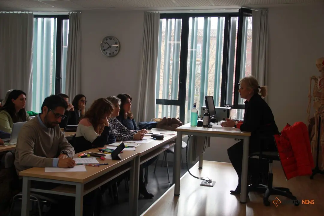 La delegada territorial Leticia García inaugura el curso de formación de secretario interventor de la Junta_4