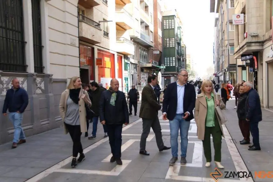 Paseo Mañueco_7