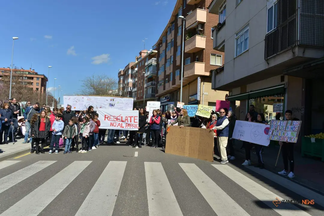 protesta vecinos La Vaguada contra el nuevo parking_25