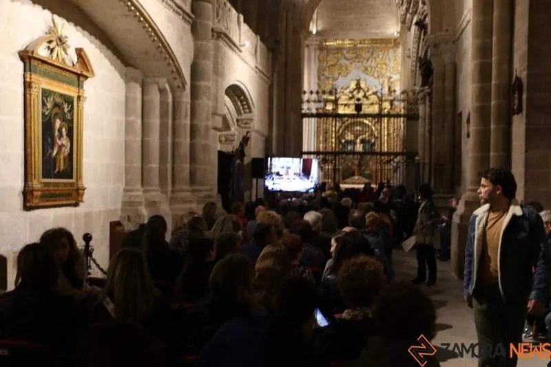 Dos divas y un barítono en la Catedral (6)