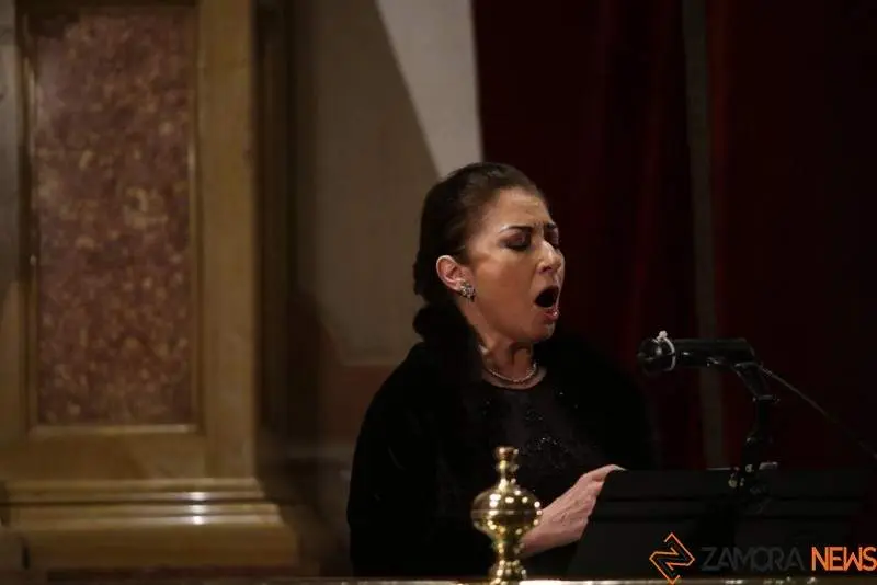 Dos divas y un barítono en la Catedral (10)