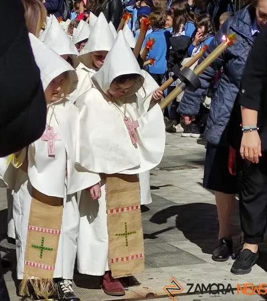 procesión colegio Medalla Milagrosa_11