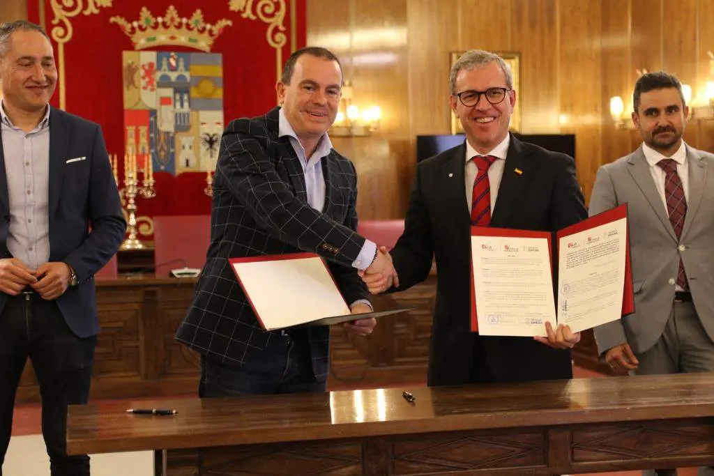 Firma entre Requejo y Veganzones