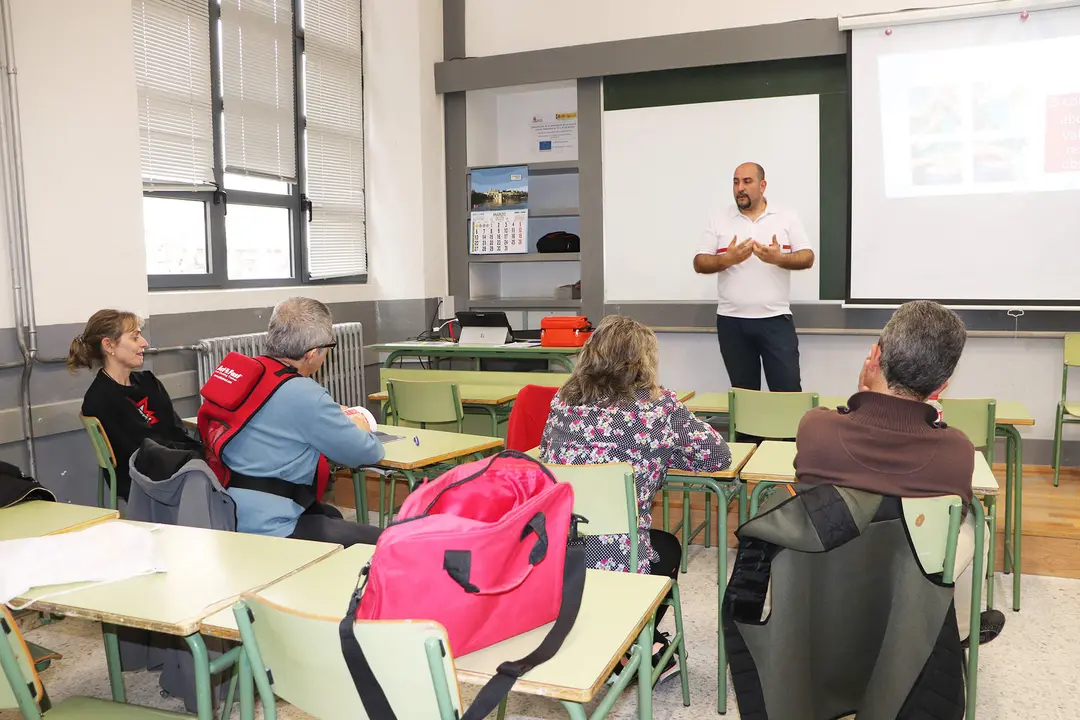 Curso de Cruz Roja en el Claudio Moyano