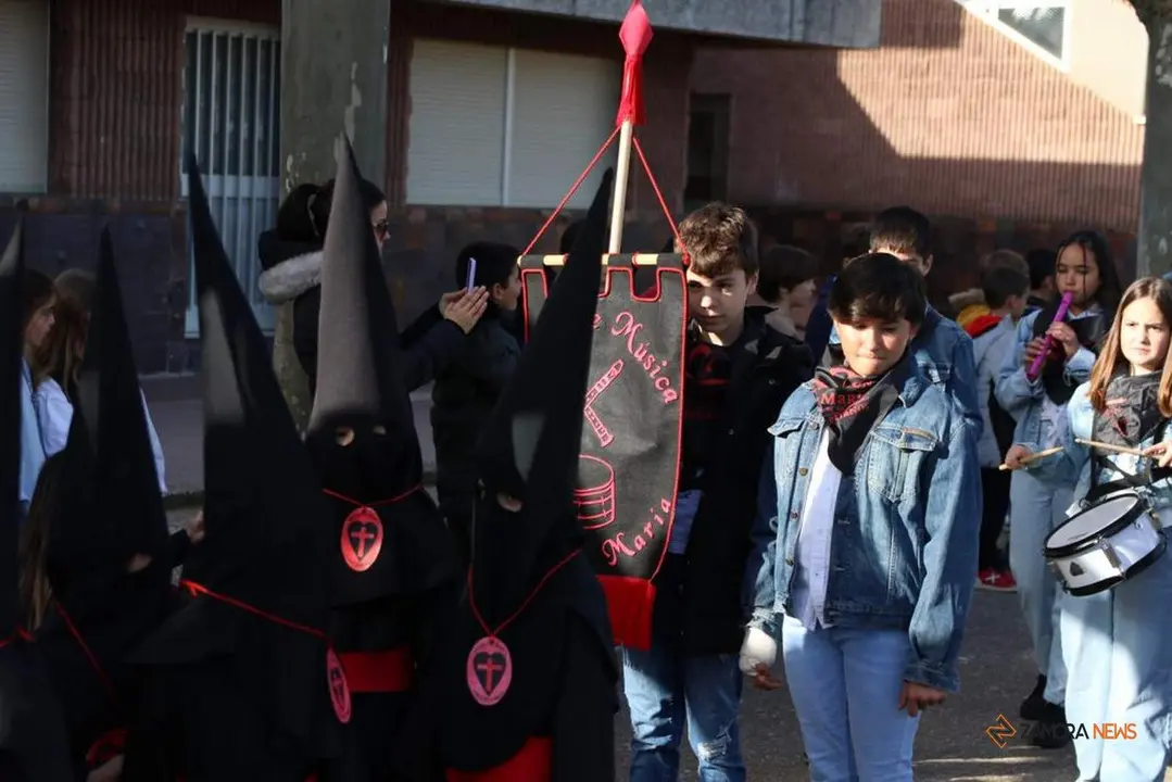 Procesión Semana Santa colegio Corazón de María